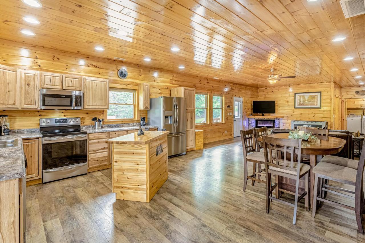 Hilltop Cabin Bryson City Ngoại thất bức ảnh