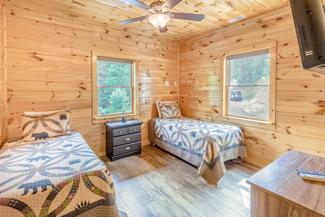 Hilltop Cabin Bryson City Ngoại thất bức ảnh